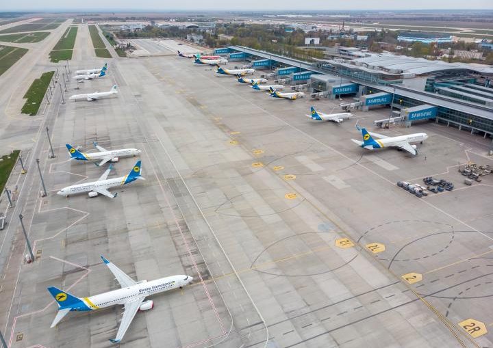 Літаки сумують в Борисполі